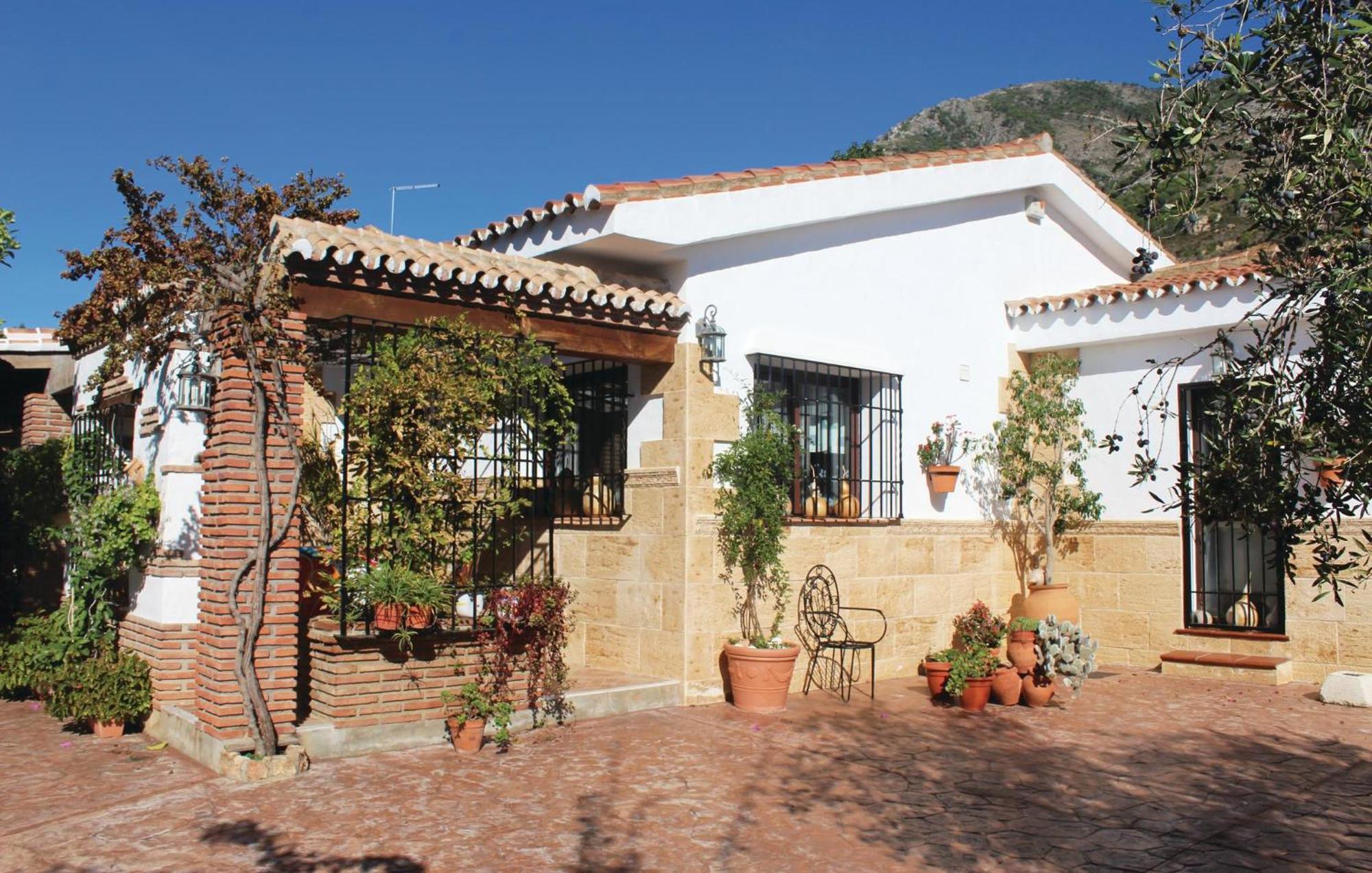 Awesome Home In Mijas With House A Mountain View Экстерьер фото